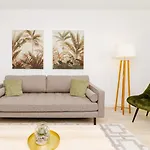 Apartament Spacious And Modern Flat With Ac 1 Min From Metro Porto