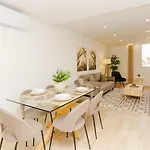 Spacious And Modern Flat With Ac 1 Min From Metro Apartament