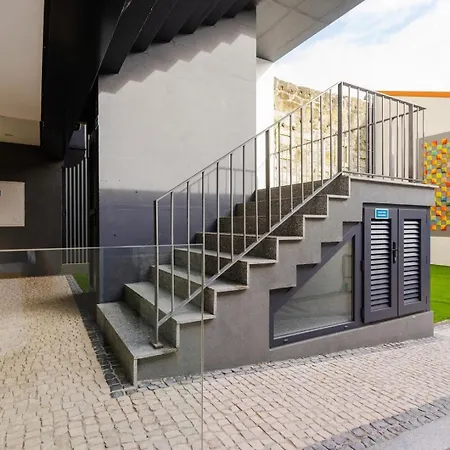 Spacious And Modern Flat With Ac 1 Min From Metro