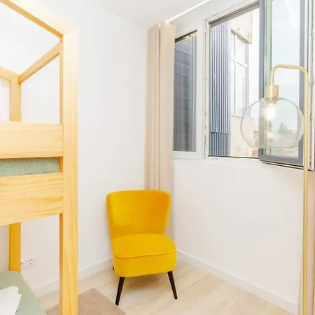 Apartment Spacious And Modern Flat With Ac 1 Min From Metro *