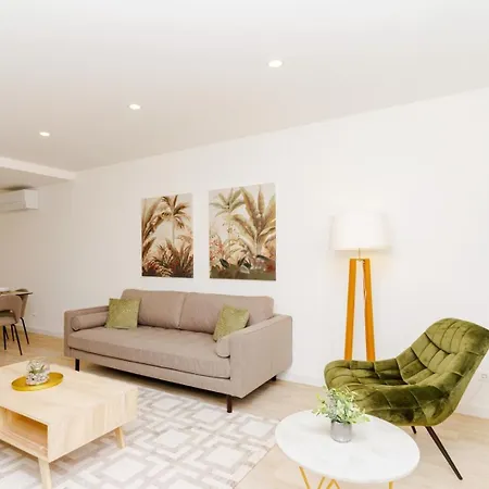 Spacious And Modern Flat With Ac 1 Min From Metro Apartment *