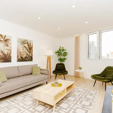 Spacious And Modern Flat With Ac 1 Min From Metro Apartman