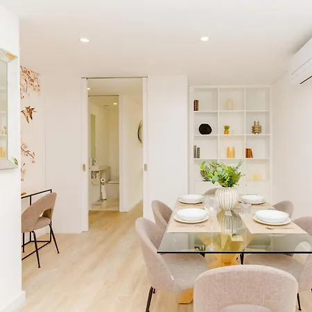 Spacious And Modern Flat With Ac 1 Min From Metro Apartment *