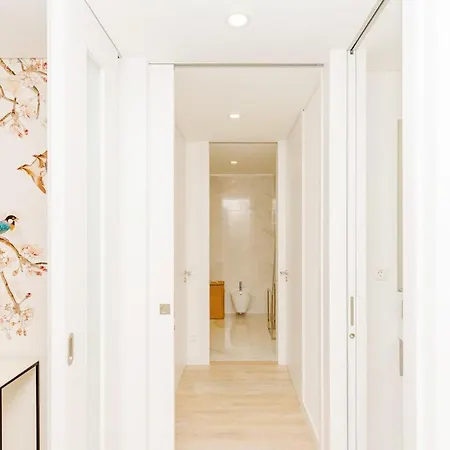 Spacious And Modern Flat With Ac 1 Min From Metro Апартаменты *