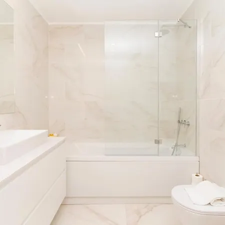 Spacious And Modern Flat With Ac 1 Min From Metro *