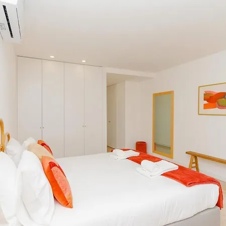 Spacious And Modern Flat With Ac 1 Min From Metro Apartman *