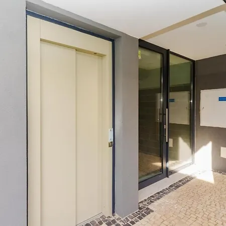 شقة Spacious And Modern Flat With Ac 1 Min From Metro بورتو