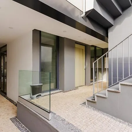 Spacious And Modern Flat With Ac 1 Min From Metro *