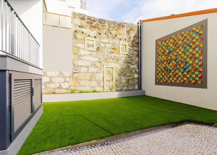 Spacious And Modern Flat With Ac 1 Min From Metro Oporto