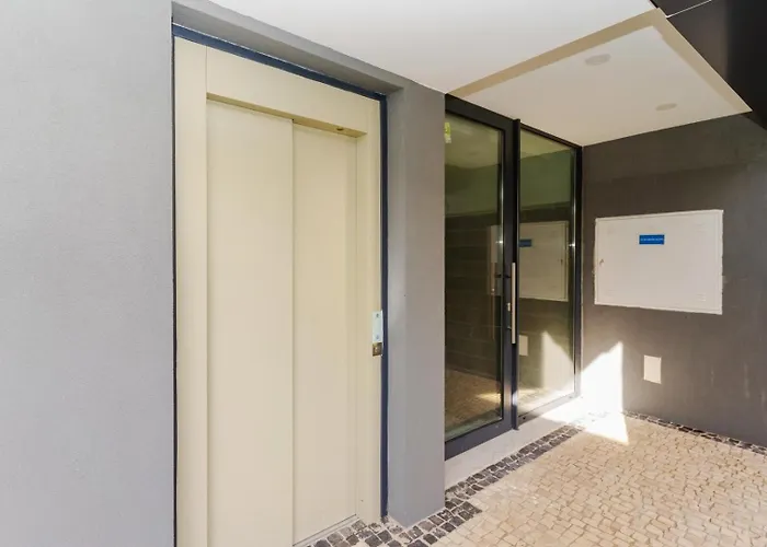 Spacious And Modern Flat With Ac 1 Min From Metro *