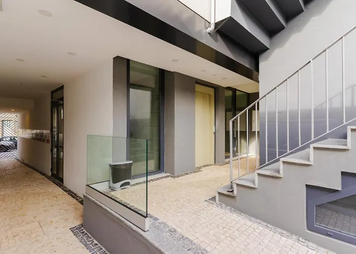 Spacious And Modern Flat With Ac 1 Min From Metro * ポルト