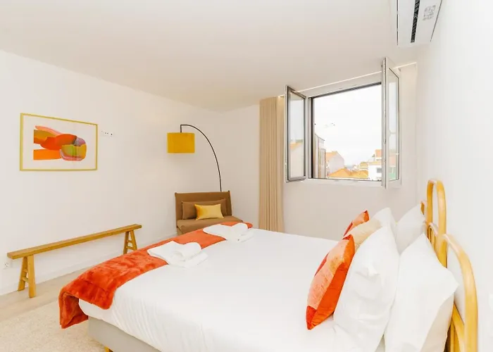 Spacious And Modern Flat With Ac 1 Min From Metro * Πόρτο