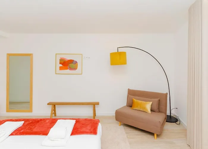 Spacious And Modern Flat With Ac 1 Min From Metro