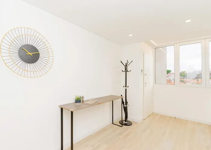 Spacious And Modern Flat With Ac 1 Min From Metro アパート *