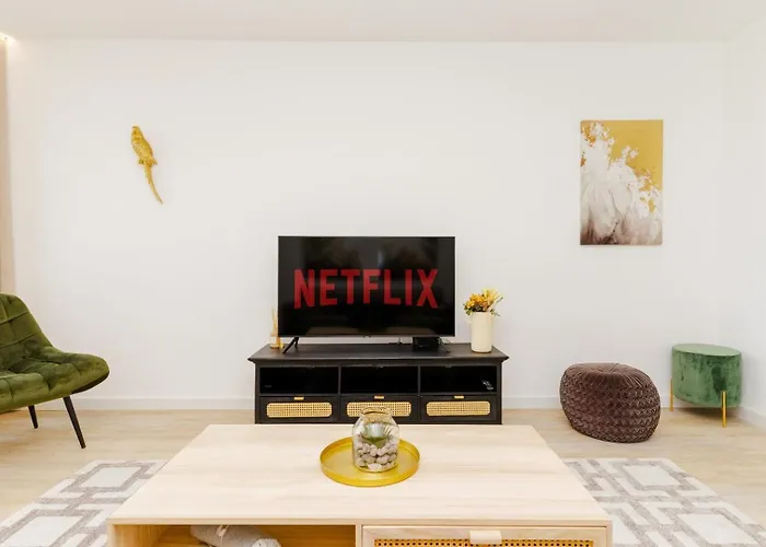 アパート Spacious And Modern Flat With Ac 1 Min From Metro