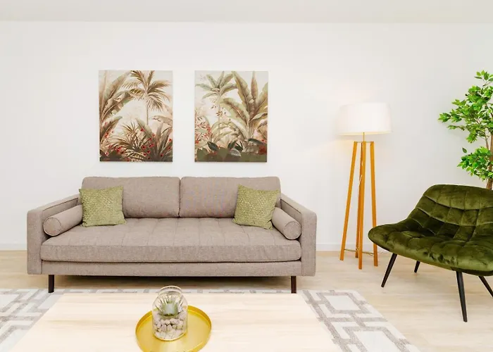 アパート Spacious And Modern Flat With Ac 1 Min From Metro ポルト